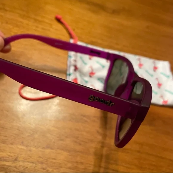 NWOT Goodr OG Sunglasses - Gardening with a Kraken - Picture 3 of 8